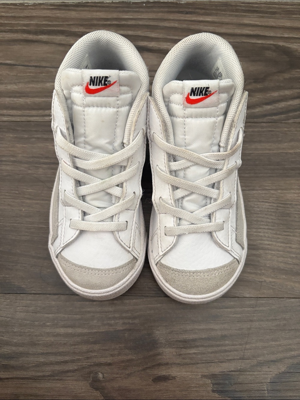Nike Boy toddler White Low-Top Sneakers